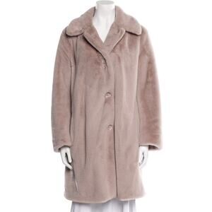 ❤️Burberry London Faux Fur Coat ❤️